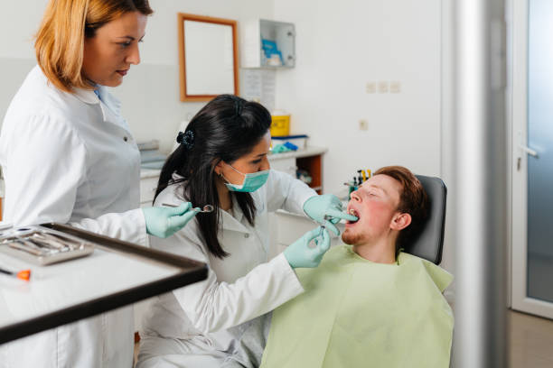 Best Emergency Treatment for Dental Infections or Abscesses in Alanuk, AK